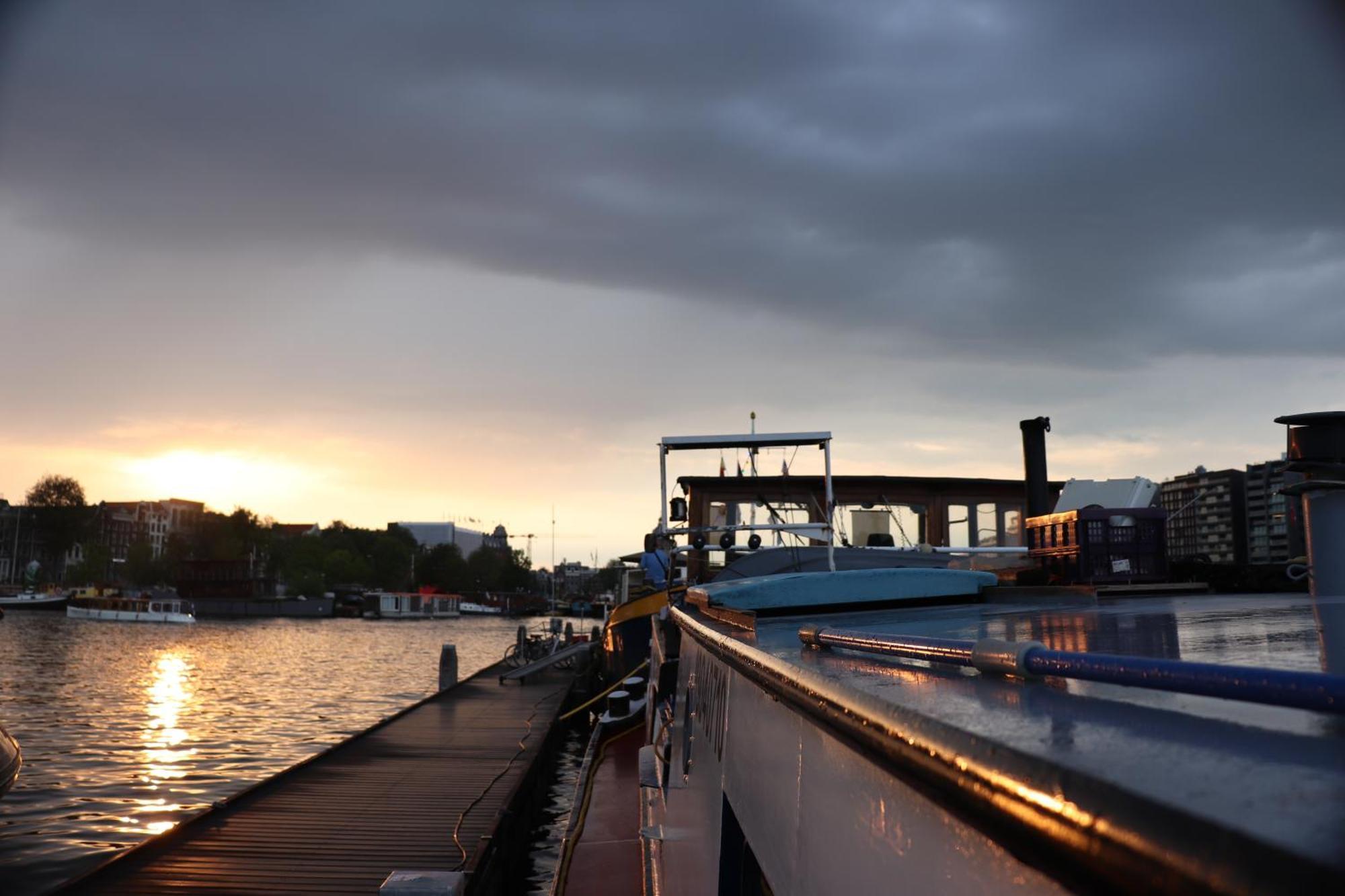 Intersail Hostel - Avontuur Amsterdam Exteriér fotografie